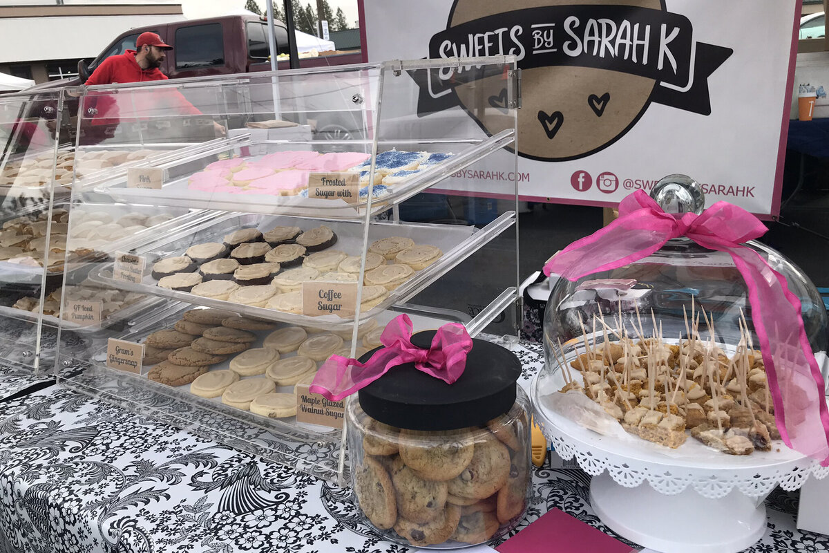 Sweets-By-SarahK-Gallery-Market-Cookie-Display-10