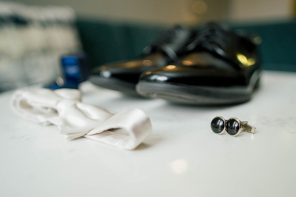 Eliana-Melmed-Photography-Chicago-LosAngeles-Jewish-WeddingPhotography-Details-00048