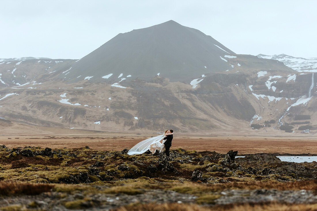 Best_Local_Iceland_Elopement_Photographer_and_Planner_370
