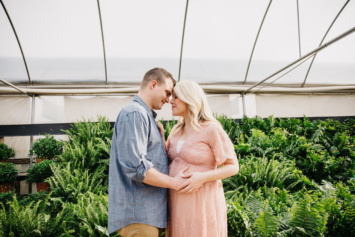greenhouse-maternity-photography-session-raleigh-2043