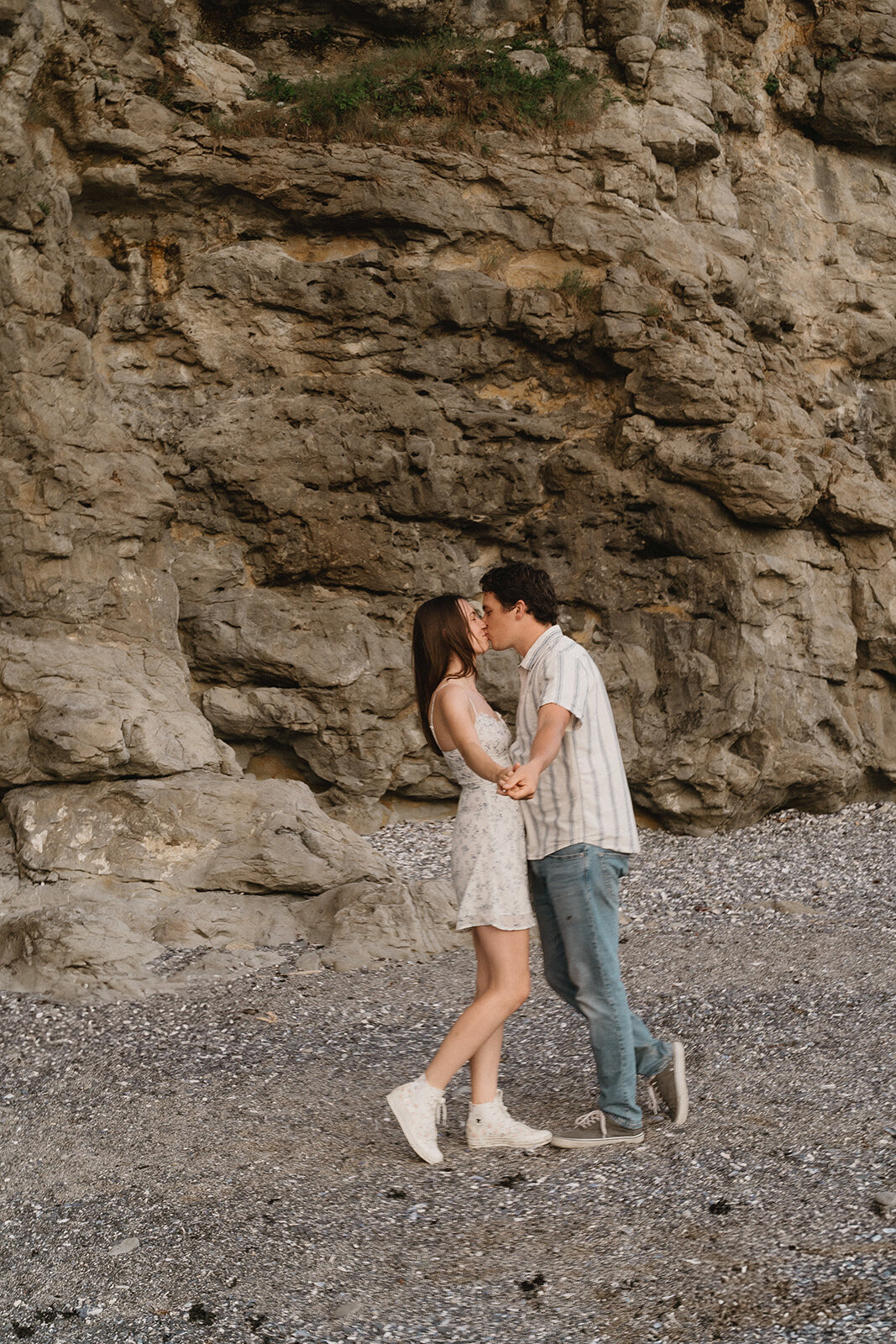 Botanical-Beach-Engagement-Photos-7