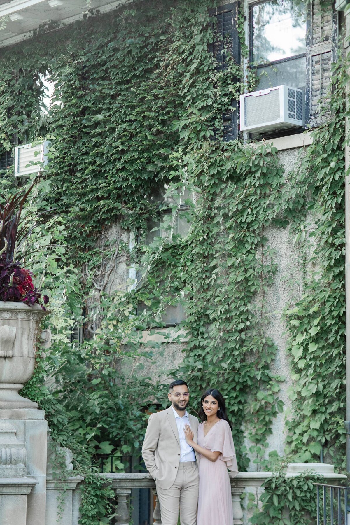York-Glendon-Campus-Engagement-Photography-by-Azra_0027