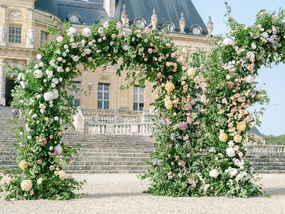 Chateau-Vaux-le-vicomte-wedding-florist-FLORAISON21