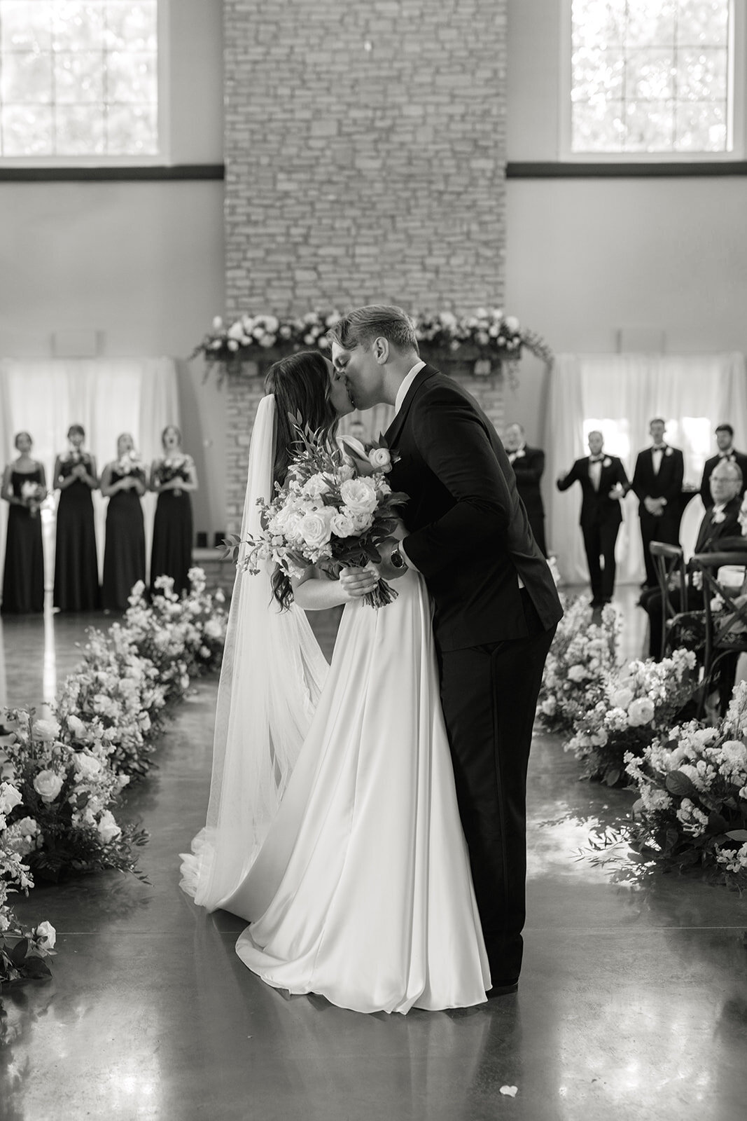 Rebecca and Dan _ The Ridge Wedding Venue _ Kansas City Wedding Photography _ Nick and Lexie Photo + Film-997