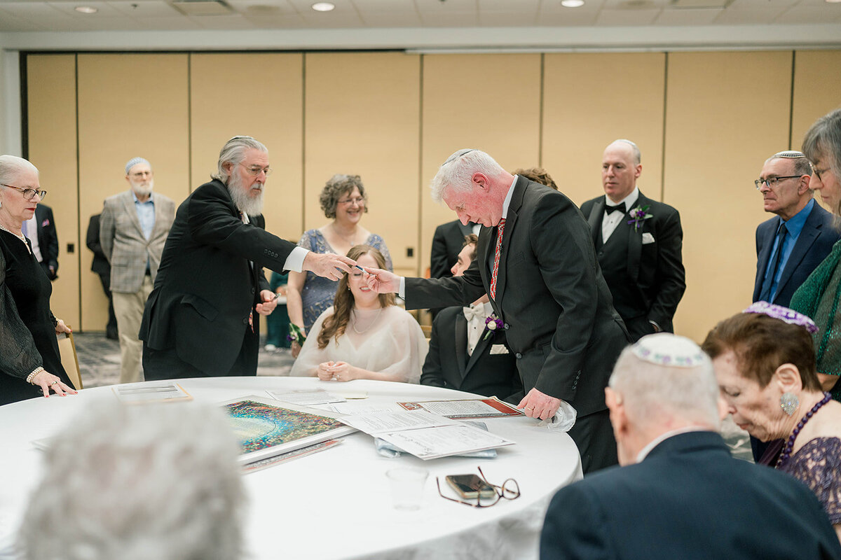 Eliana-Melmed-Photography-Chicago-LosAngeles-Jewish-WeddingPhotography-Ketubah-00057