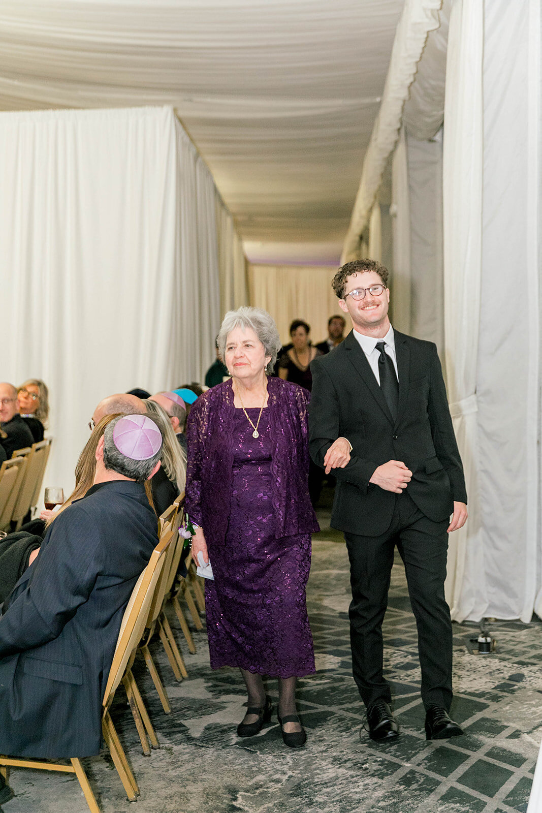 Eliana-Melmed-Photography-Chicago-LosAngeles-Jewish-WeddingPhotography-Chuppah-00019