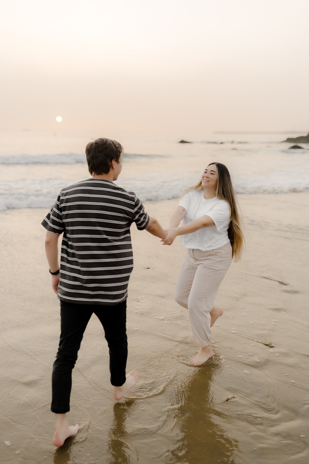 Beach Engagement Pictures 15