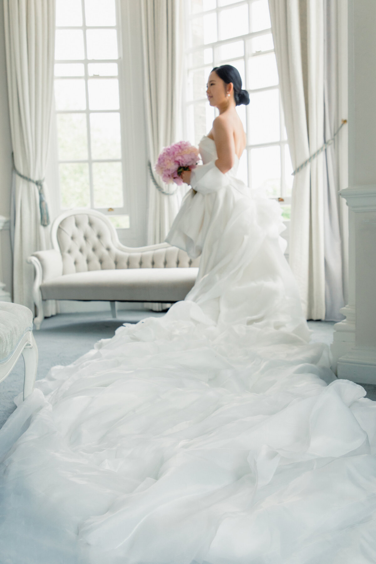Hedsor-House-Editorial-Wedding-Photographer-Colette-Aurelia-16