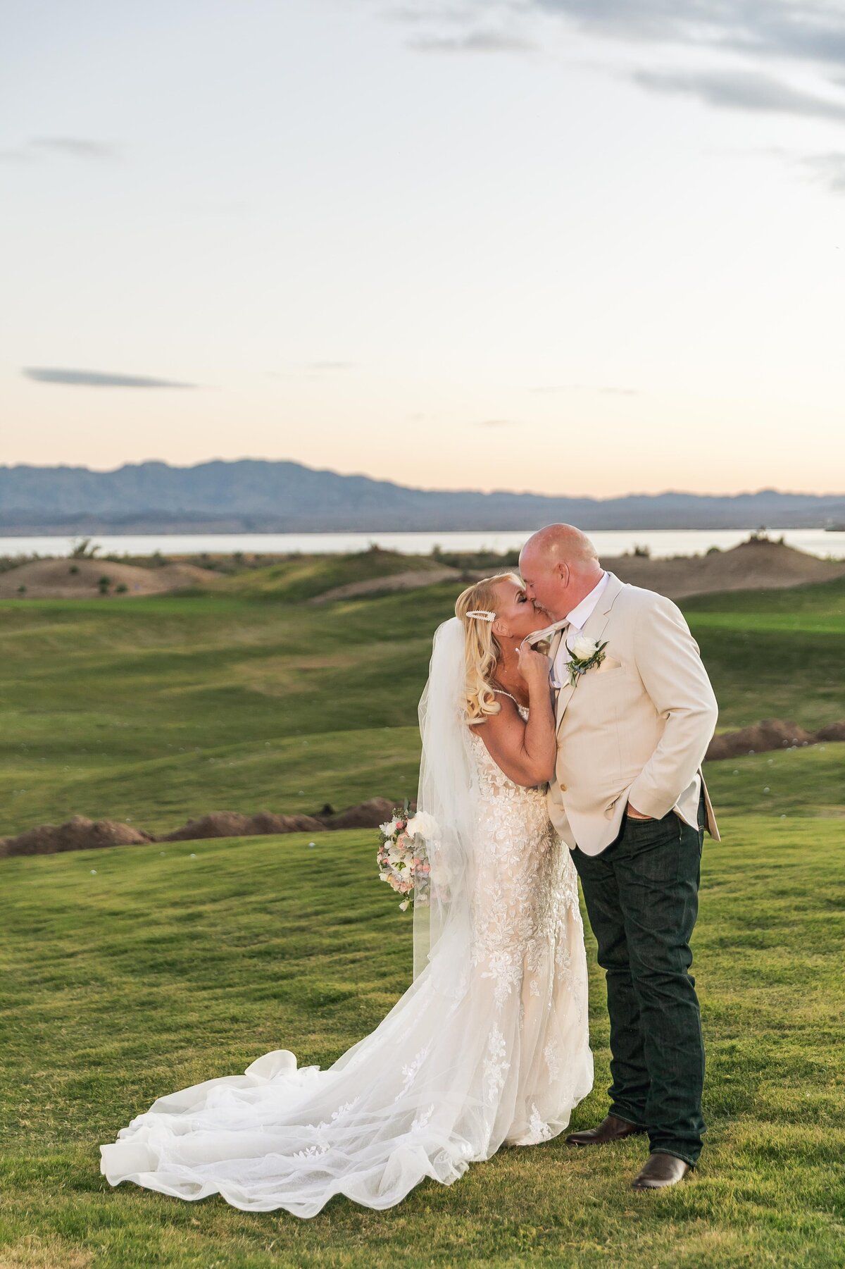 Elona Shea Photography_lake Havasu_Wedding_iron wolf_Refuge Golf Resort-14