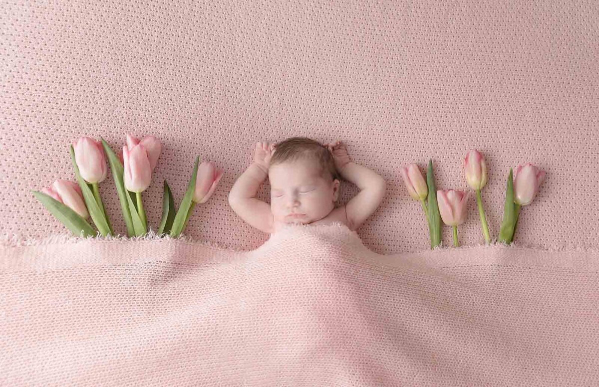 studio-grey-loft-newborn-session-pink-indoors-ottawa-carp-ontario-photographer-28