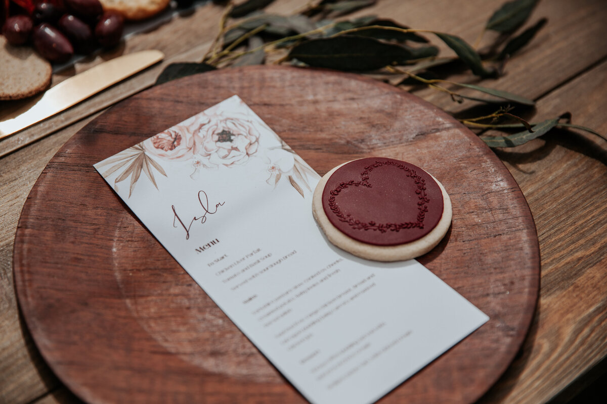 Boho inspired biscuit wedding favours