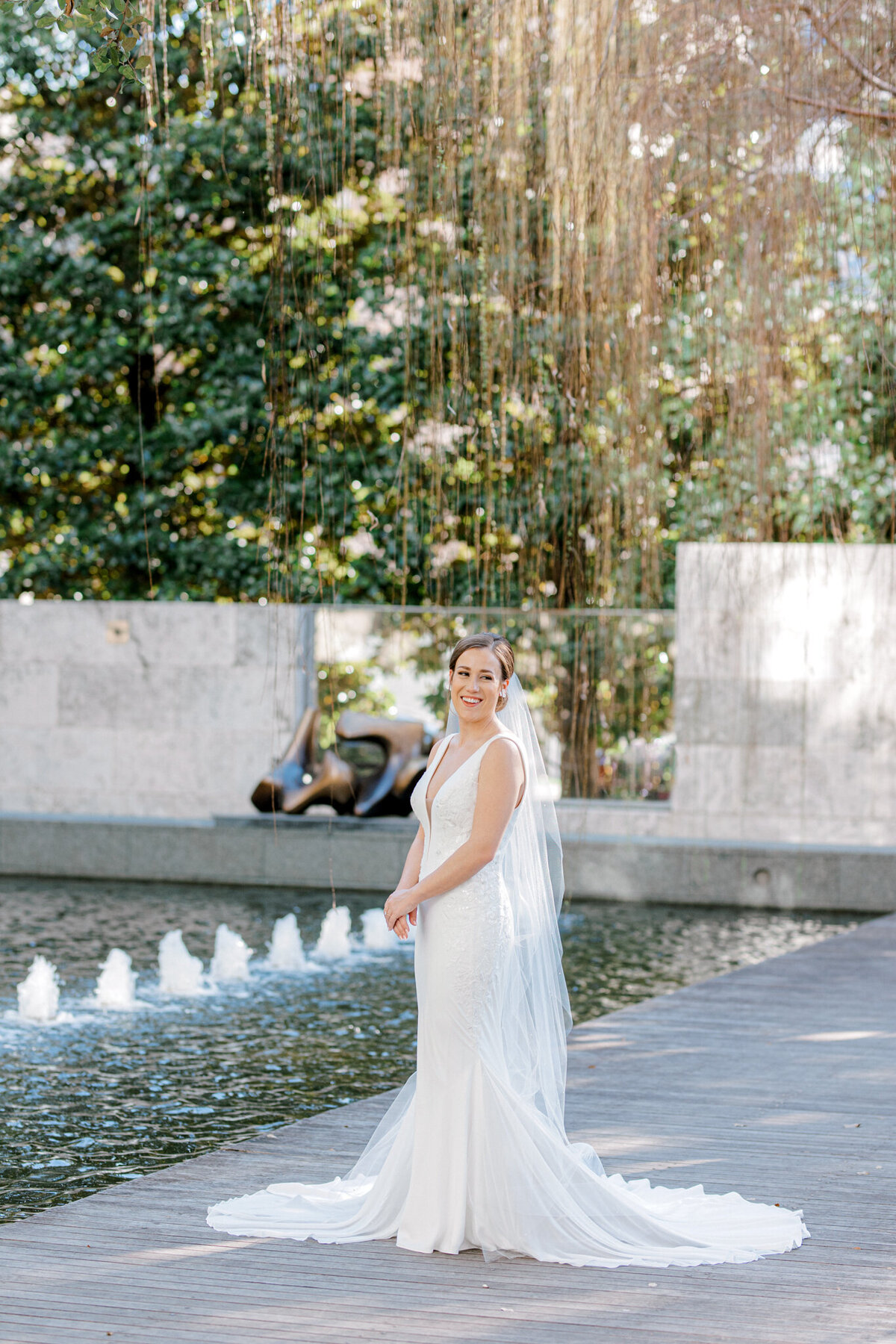 Natalie's Bridal Portraits at the Nasher Sculpture  Center | Dallas Wedding Photographer | Sami Kathryn Photography-1