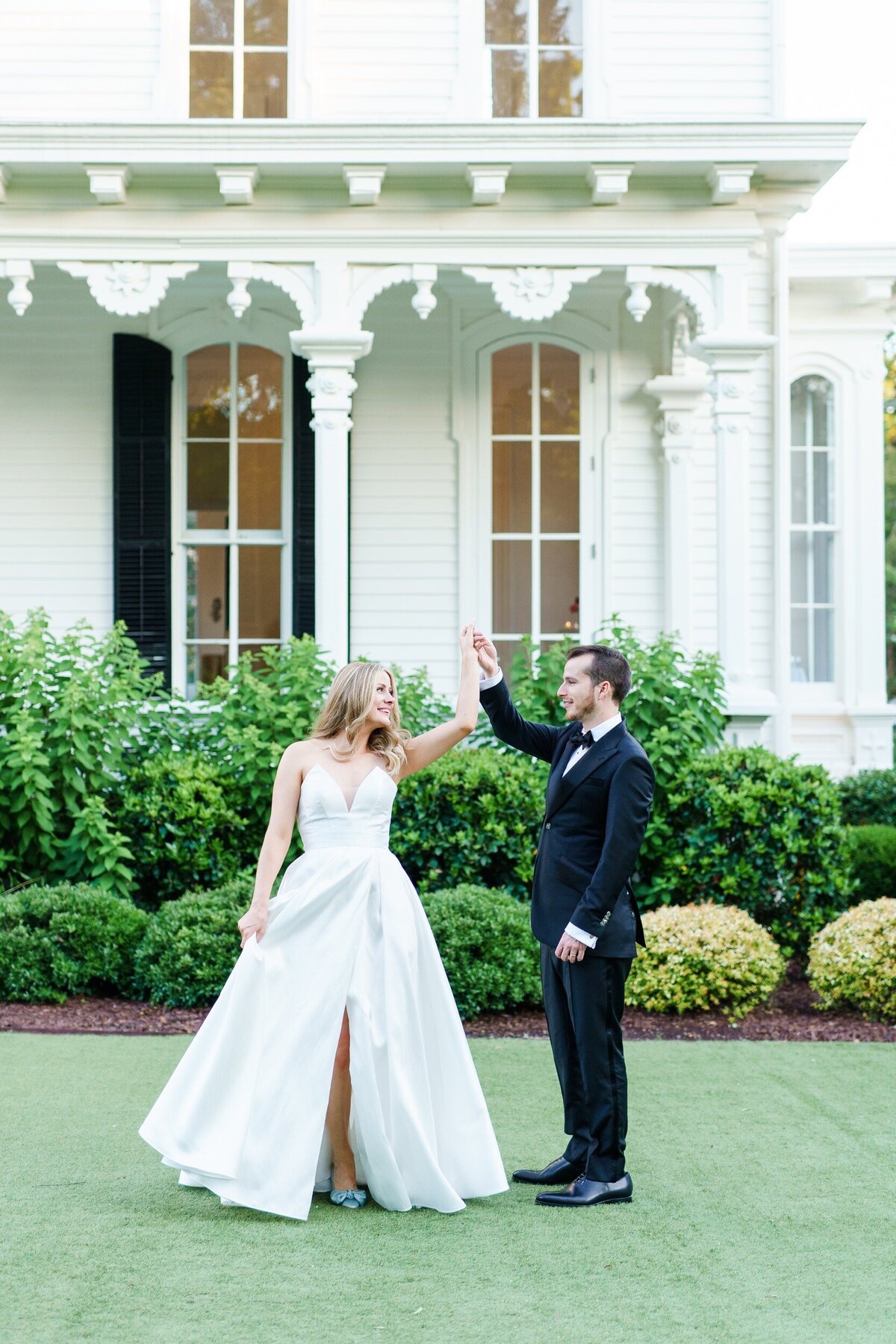 Greensboro-wedding-photographer-Merrimon-Wynne-House-12