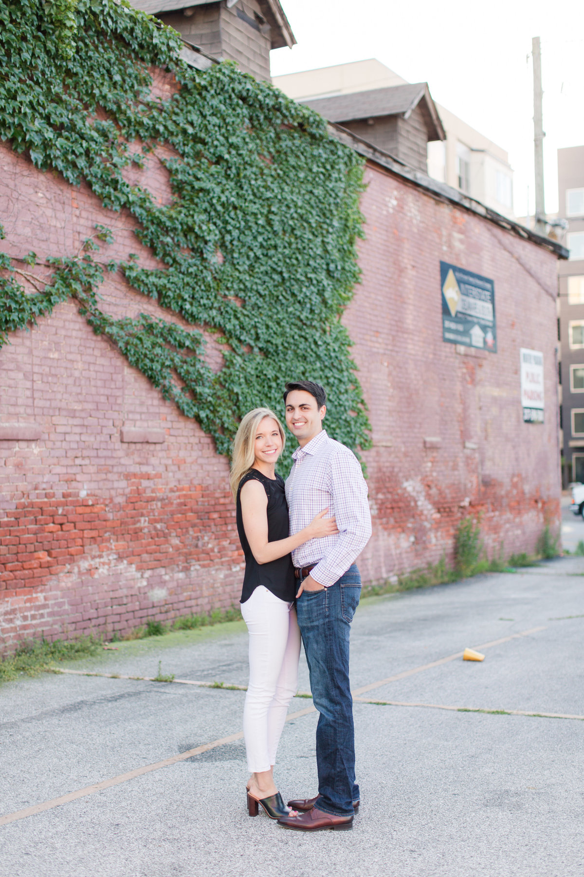 Indianapolis War Memorial Downtown Engagement Session Sunrise Sami Renee Photography-41