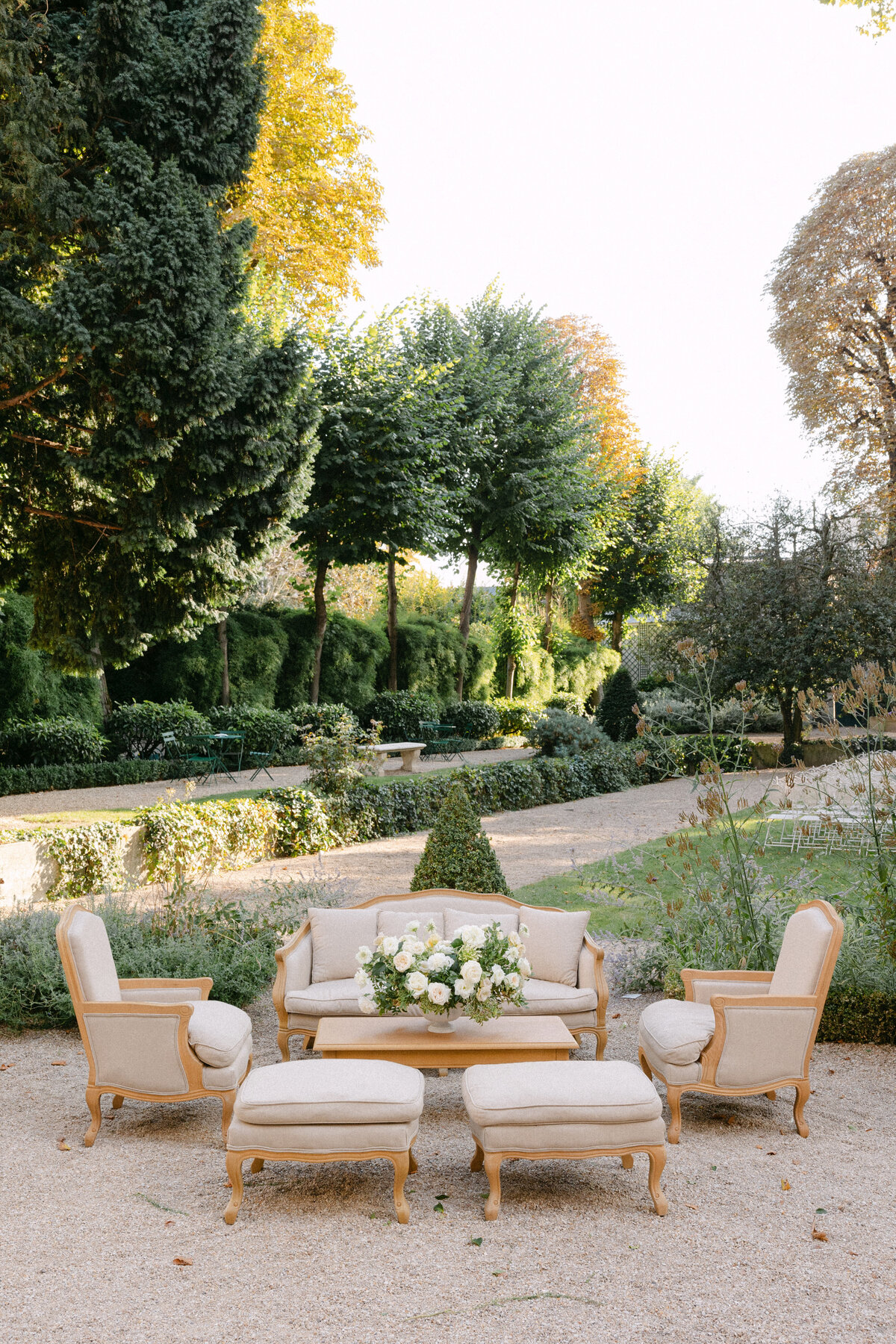 Jennifer Fox Weddings English speaking wedding planning & design agency in France crafting refined and bespoke weddings and celebrations Provence, Paris and destination wd364