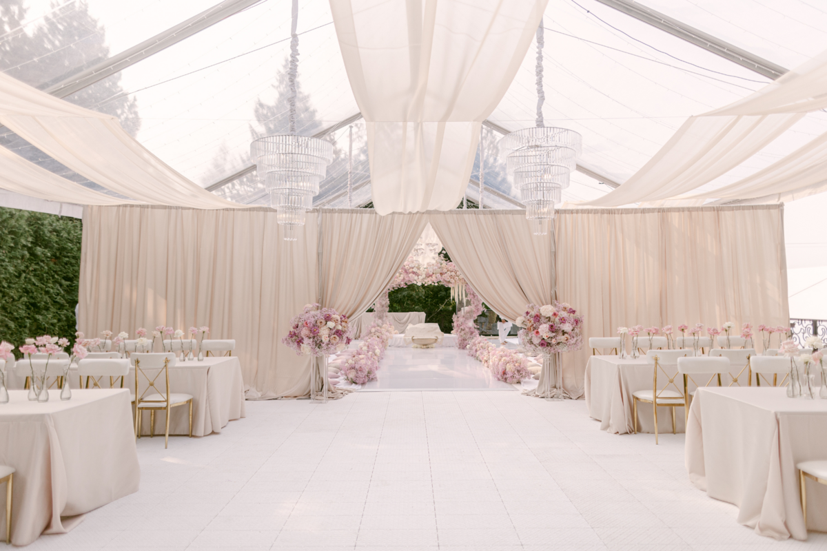 outdoor-wedding-flowers-purple-pink-butterflies-011