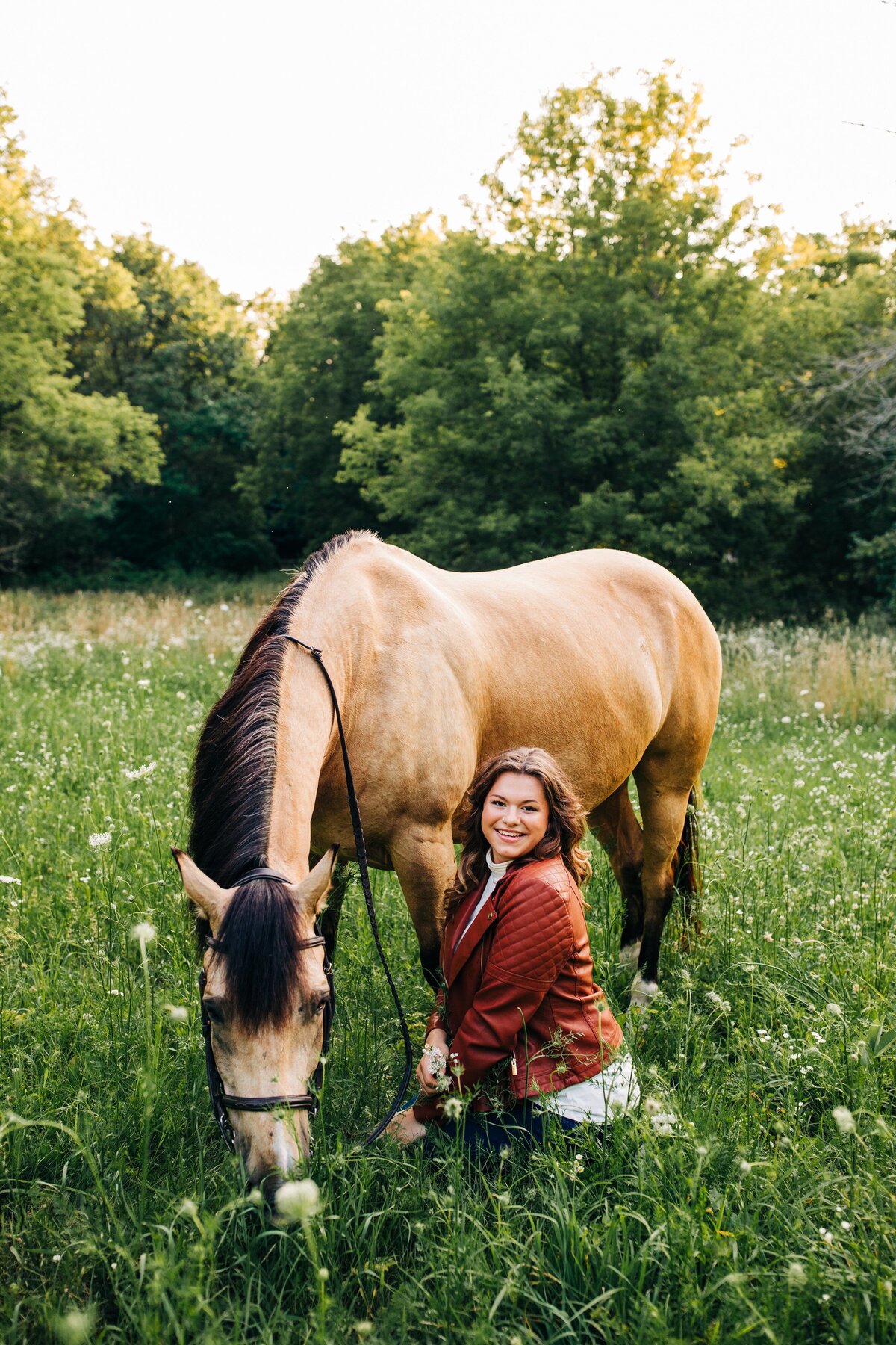 Senior-Photos-with-Horse-Milwaukee