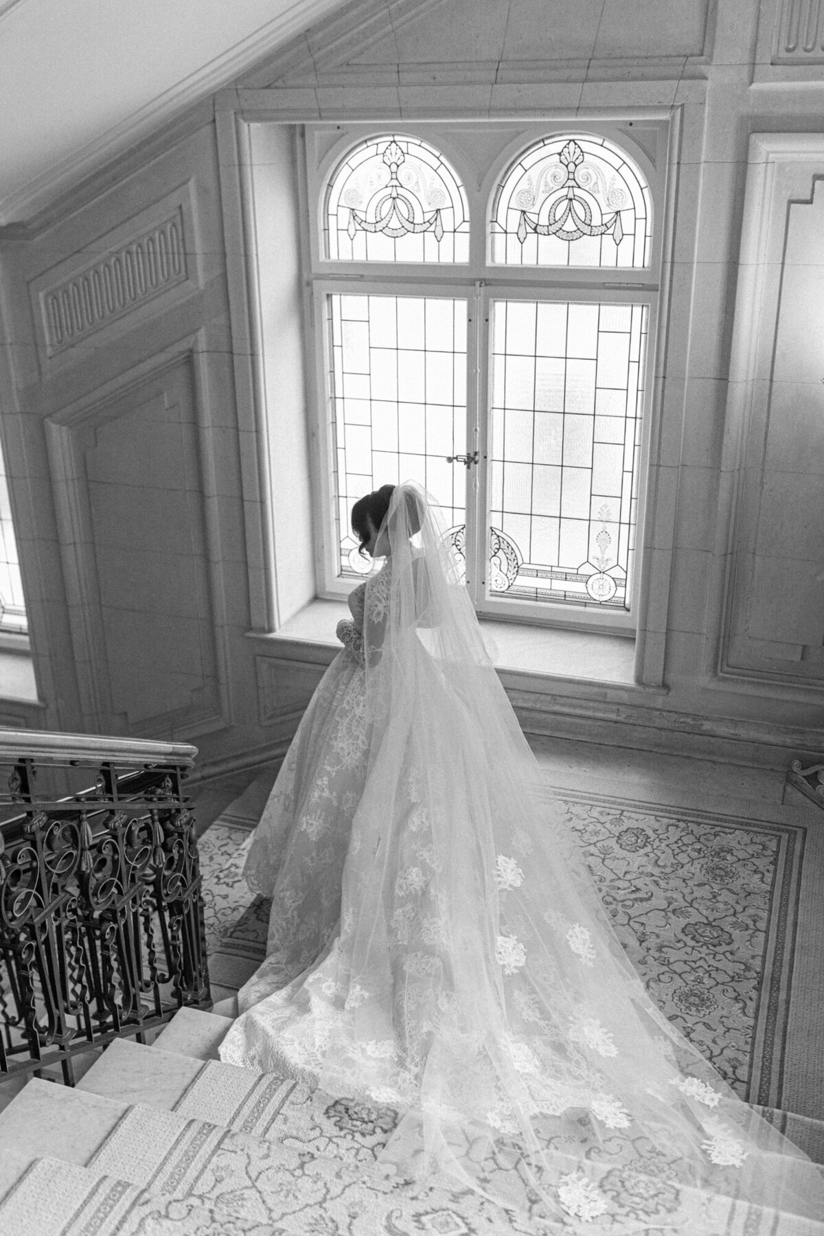 Maïlys Fortune Photography Husband Wife Wedding Weddings Photography France Switzerland Italy Timeless Dreamy Imagery Bilingual French English Destination Weddings Destination Wedding Provence French Riviera Paris Lake Como Tuscany207