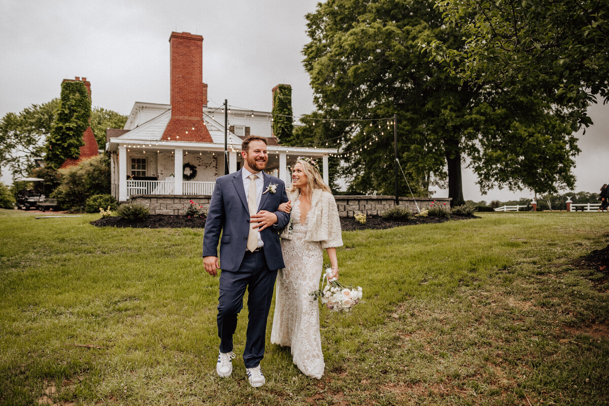 Central Virginia Hollyfield Manor Wedding-36