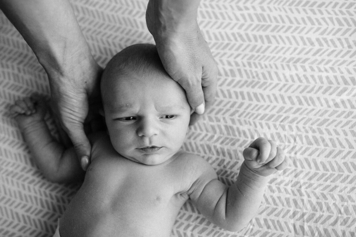 In-Home-Lifestyle-Newborn-Photos-Milwaukee6