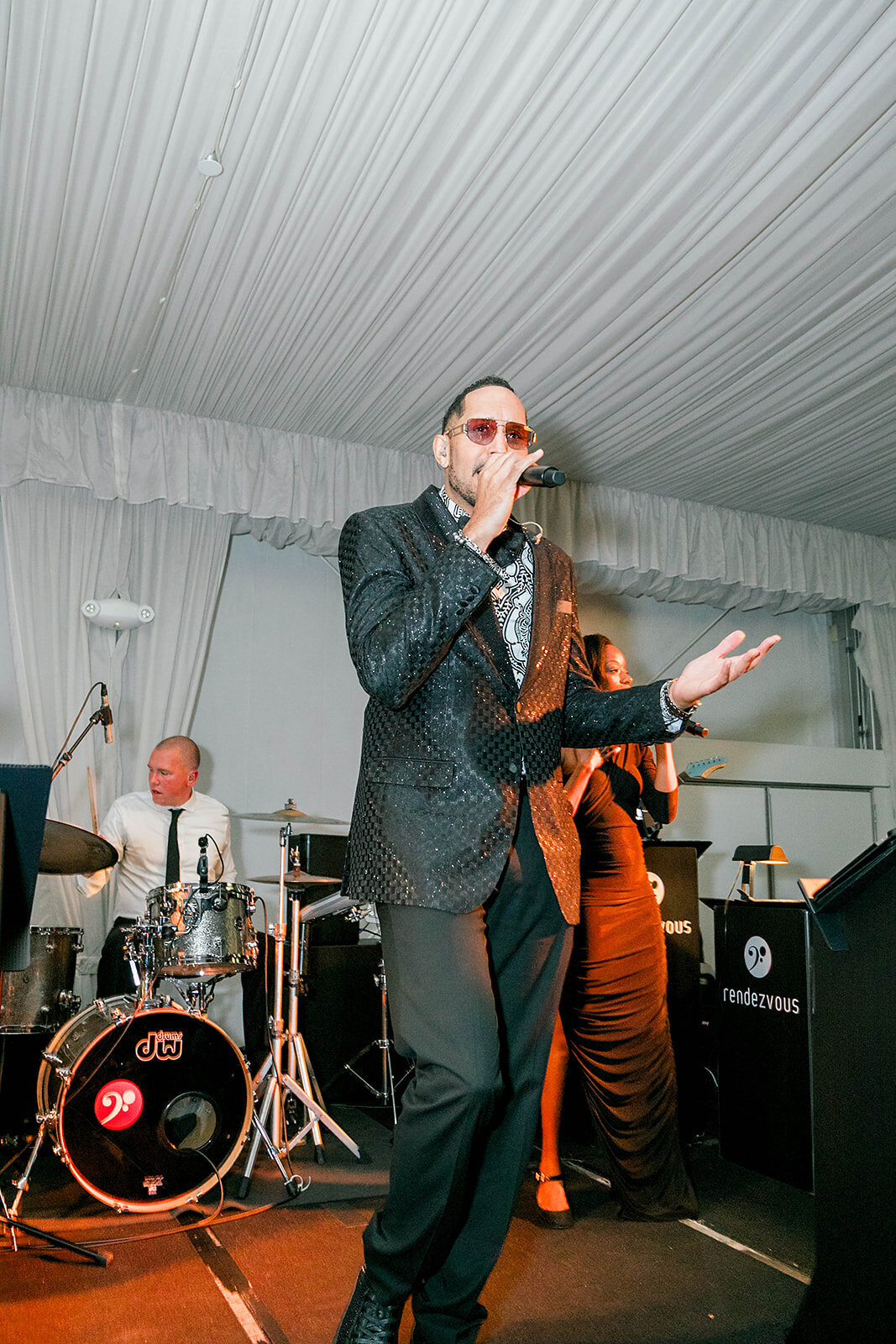 Eliana-Melmed-Photography-Chicago-LosAngeles-Jewish-WeddingPhotography-Dancefloor-00148