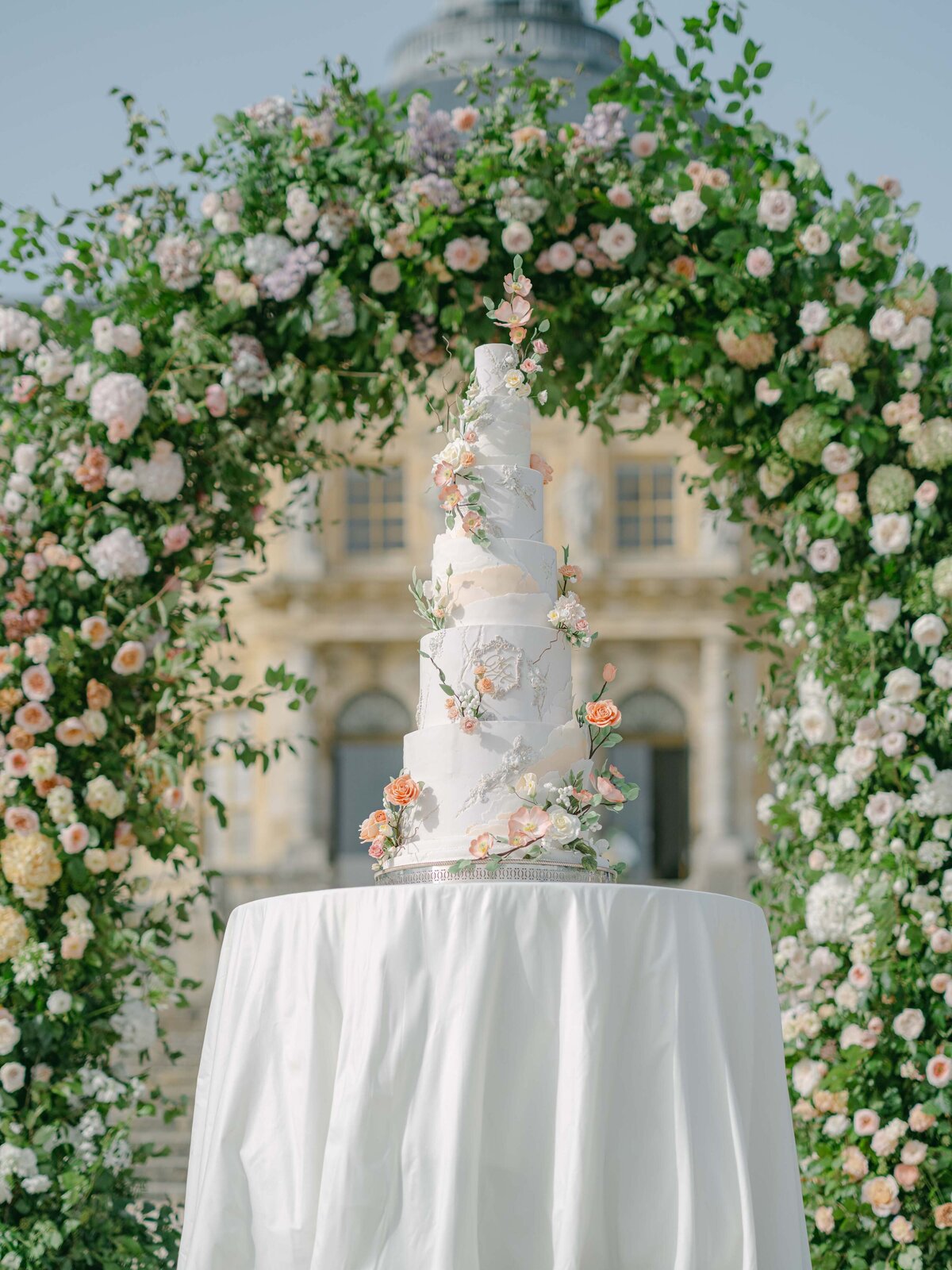 Chateau-Vaux-le-vicomte-wedding-florist-FLORAISON12