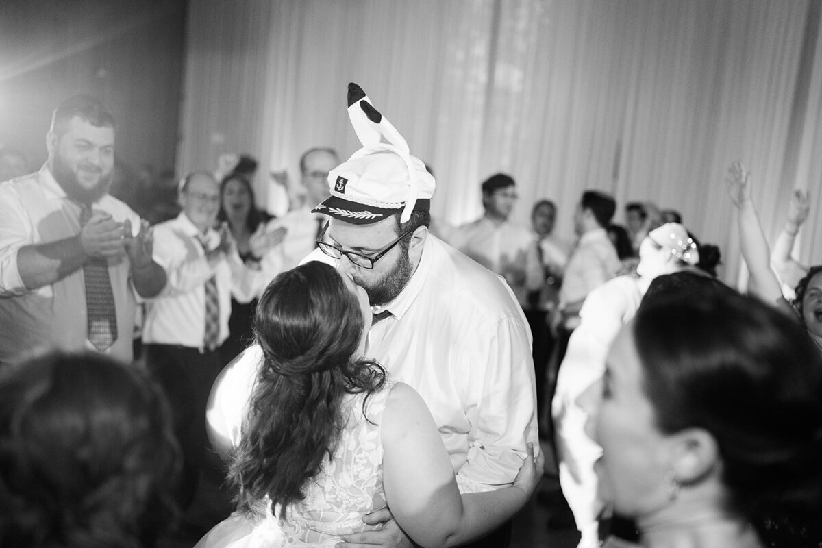 Eliana-Melmed-Photography-Chicago-LosAngeles-Jewish-WeddingPhotography-ElianaSklar-SneakPeek-00025