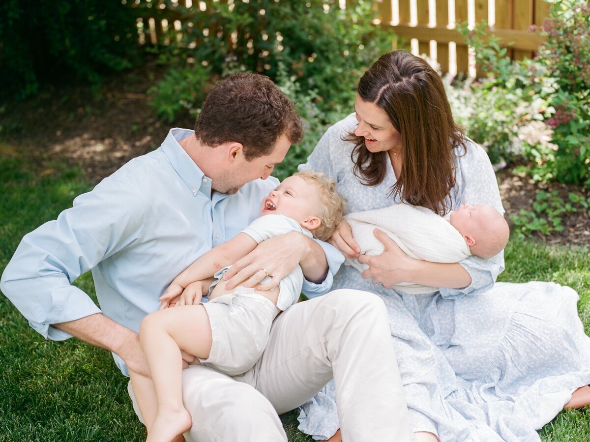 best-charlottesville-family-newborn-photographer-amy-nicole-photography_0116