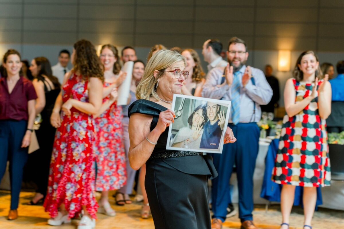 Eliana-Melmed-Photography-Chicago-LosAngeles-Jewish-WeddingPhotography-ShulaNoah-Shtick-00134