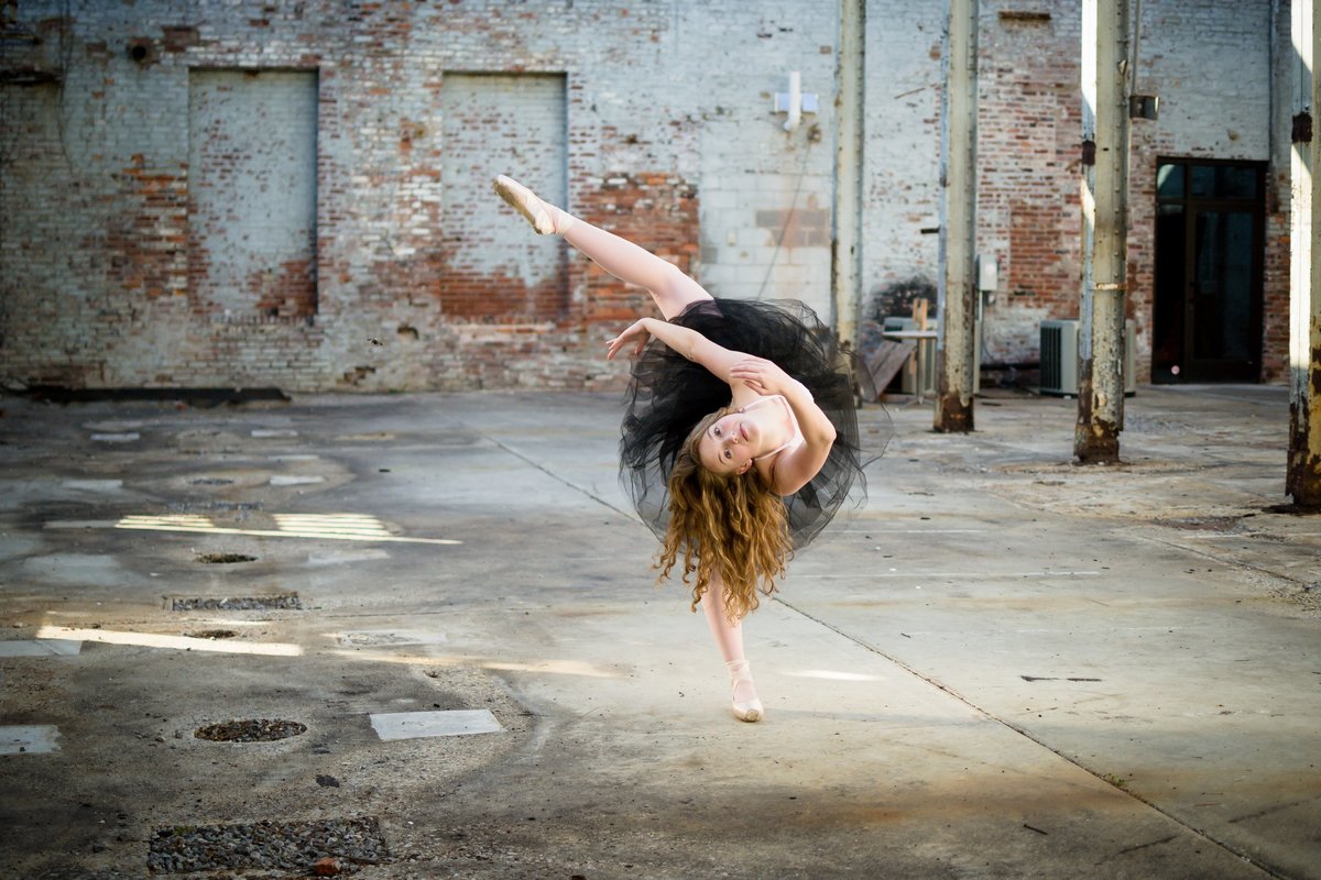 Nashville-senior-photographer-City-Urban-Ballerina-Ballet-Session+1