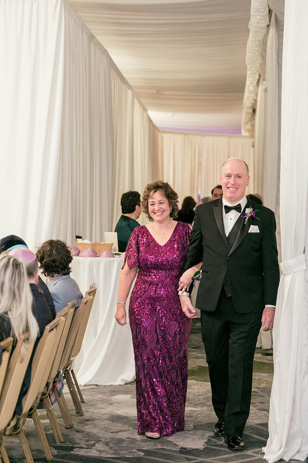 Eliana-Melmed-Photography-Chicago-LosAngeles-Jewish-WeddingPhotography-Chuppah-00047