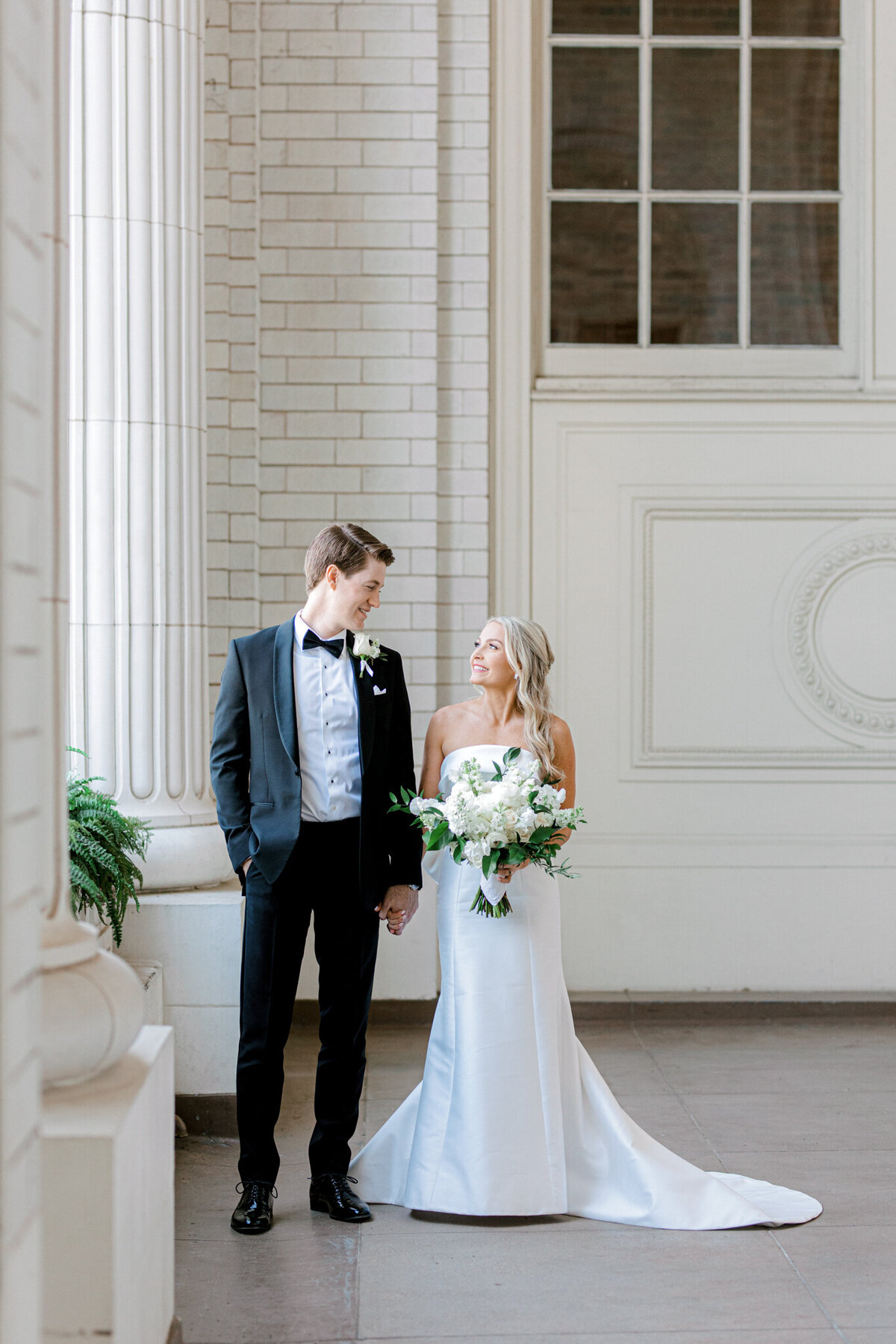 Madison & Michael's Wedding at Union Station | Dallas Wedding Photographer | Sami Kathryn Photography-73