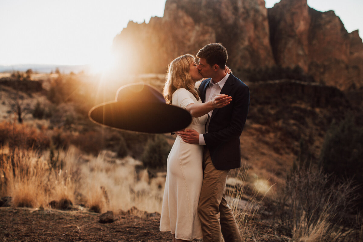 TheDeLauras_RALEIGHJENNA_BEND_OREGON_SMITH_ROCK_ENGAGEMENT_254 copy