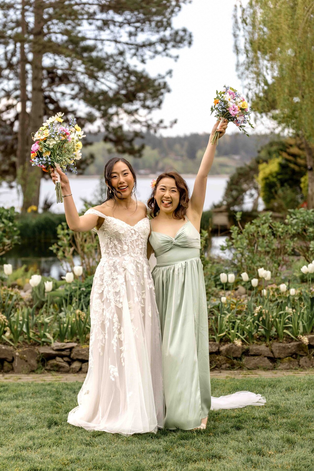 Elona_Shea_Photography_lake_Seattle_washington_kiana_lodge_wedding-32