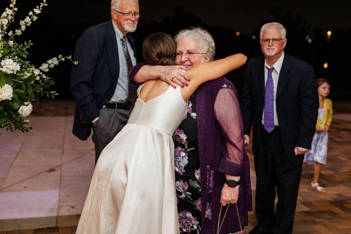 chicago-botanic-garden-wedding-summer-alex-ferreri--85