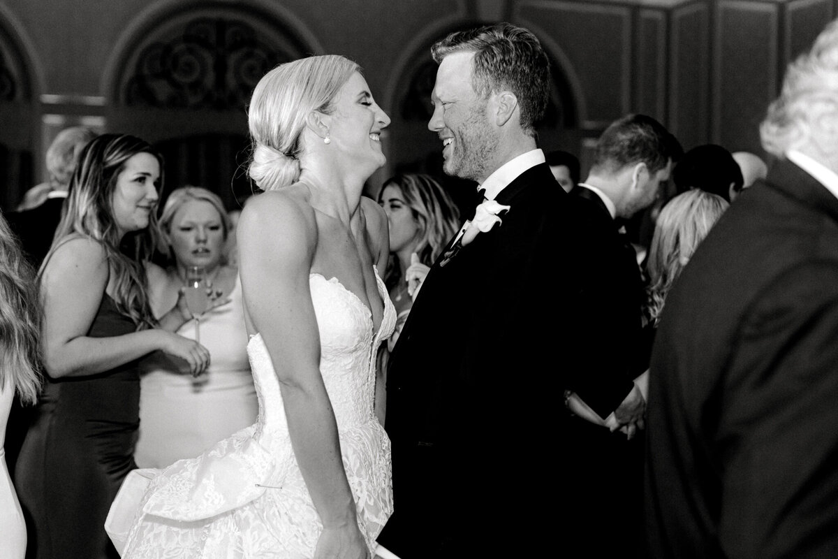 Katelyn & Kyle's Wedding at the Adolphus Hotel | Dallas Wedding Photographer | Sami Kathryn Photography-327