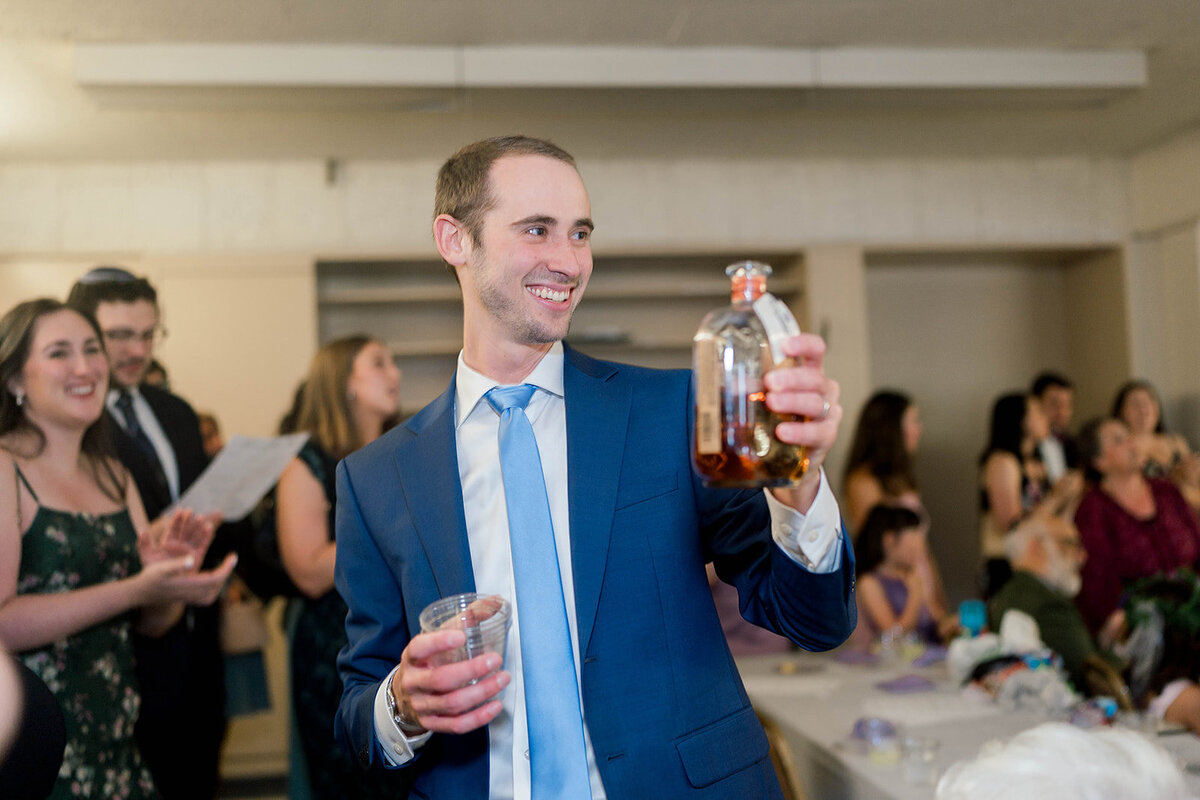 Eliana-Melmed-Photography-Chicago-LosAngeles-Jewish-WeddingPhotography-ElianaSklar-Tisch-00053