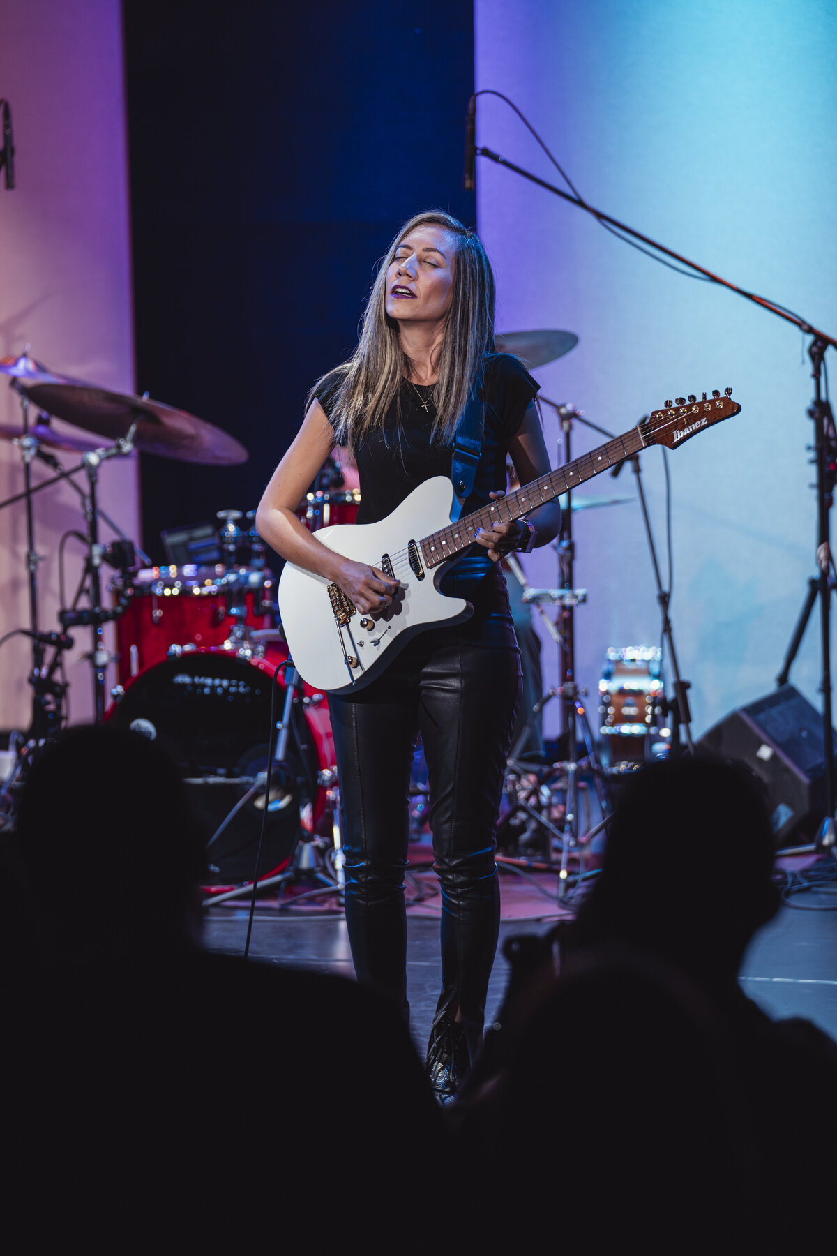 Lari Basilio live by Eduardo Orelha (3)