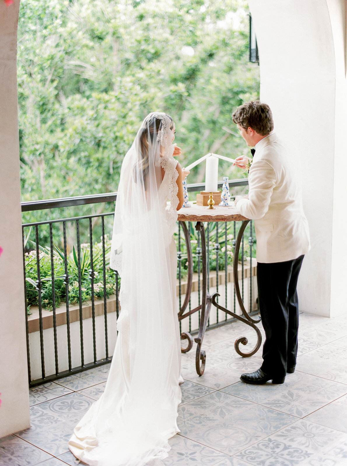 NicoleChase-Wedding-featherandtwine-874-FineArt-Film-Texas-WeddingPhotographer-RuétPhoto-