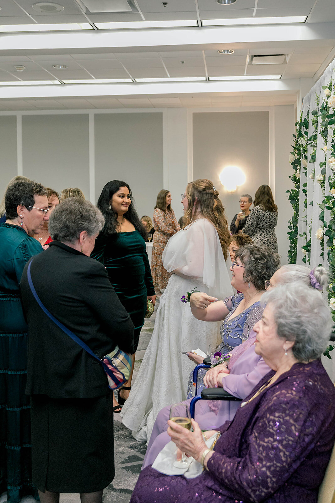 Eliana-Melmed-Photography-Chicago-LosAngeles-Jewish-WeddingPhotography-KabbalatPanim-00050