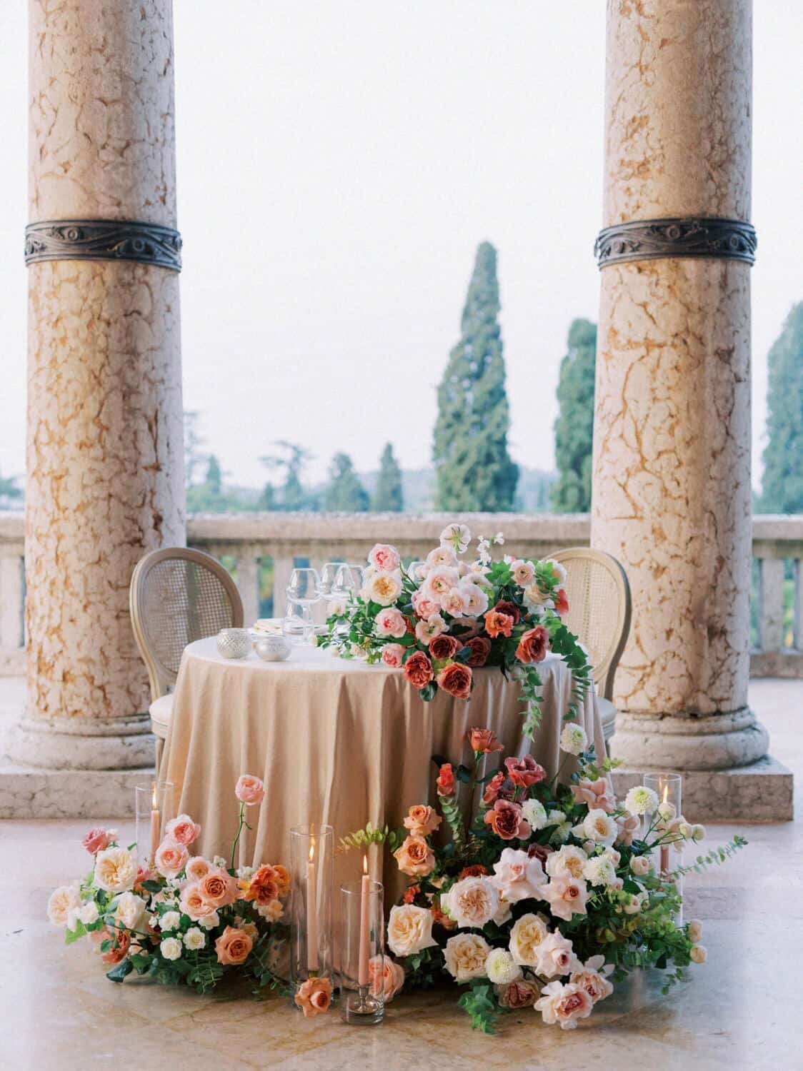 Villa-Cortine-Lake-Garda-Sirmione-wedding-Italy-reception-decoration-by-Julia-Kaptelova-Phototgraphy-210