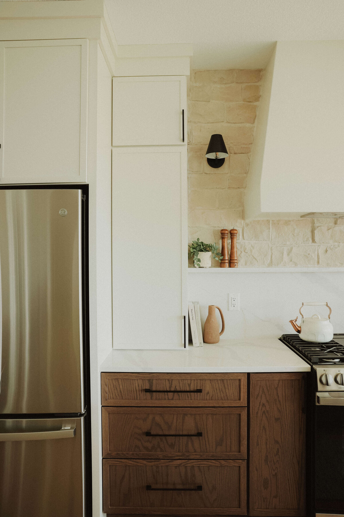 3034-Kitchen-Grimes-Central-Iowa-Custom-Home-JRL-Builders-3F1A2044