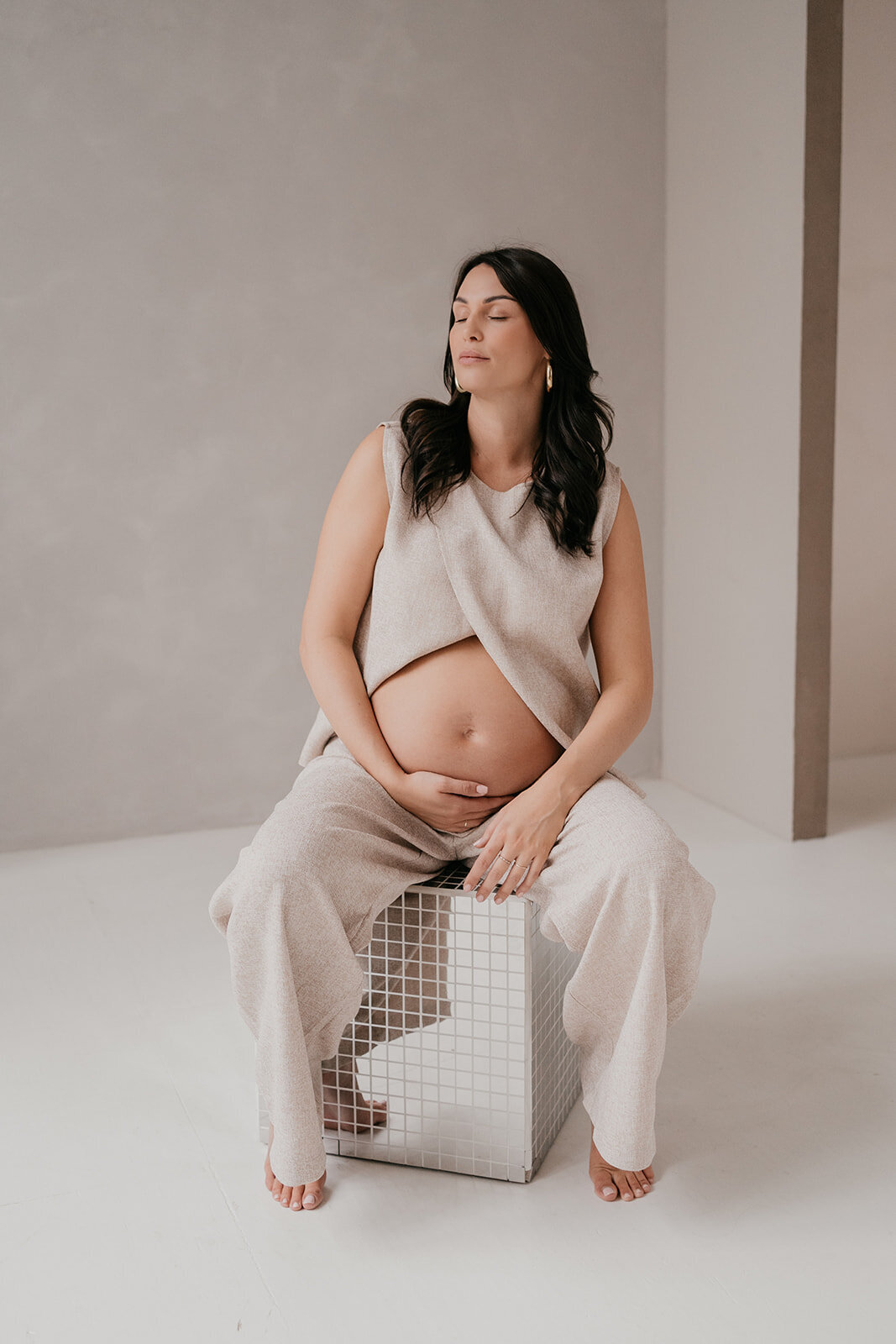 Leukfotografie-zwangerschapsfotografie-studio-the-loft-Attelier oost-puur-ongedwongen.jpg-26