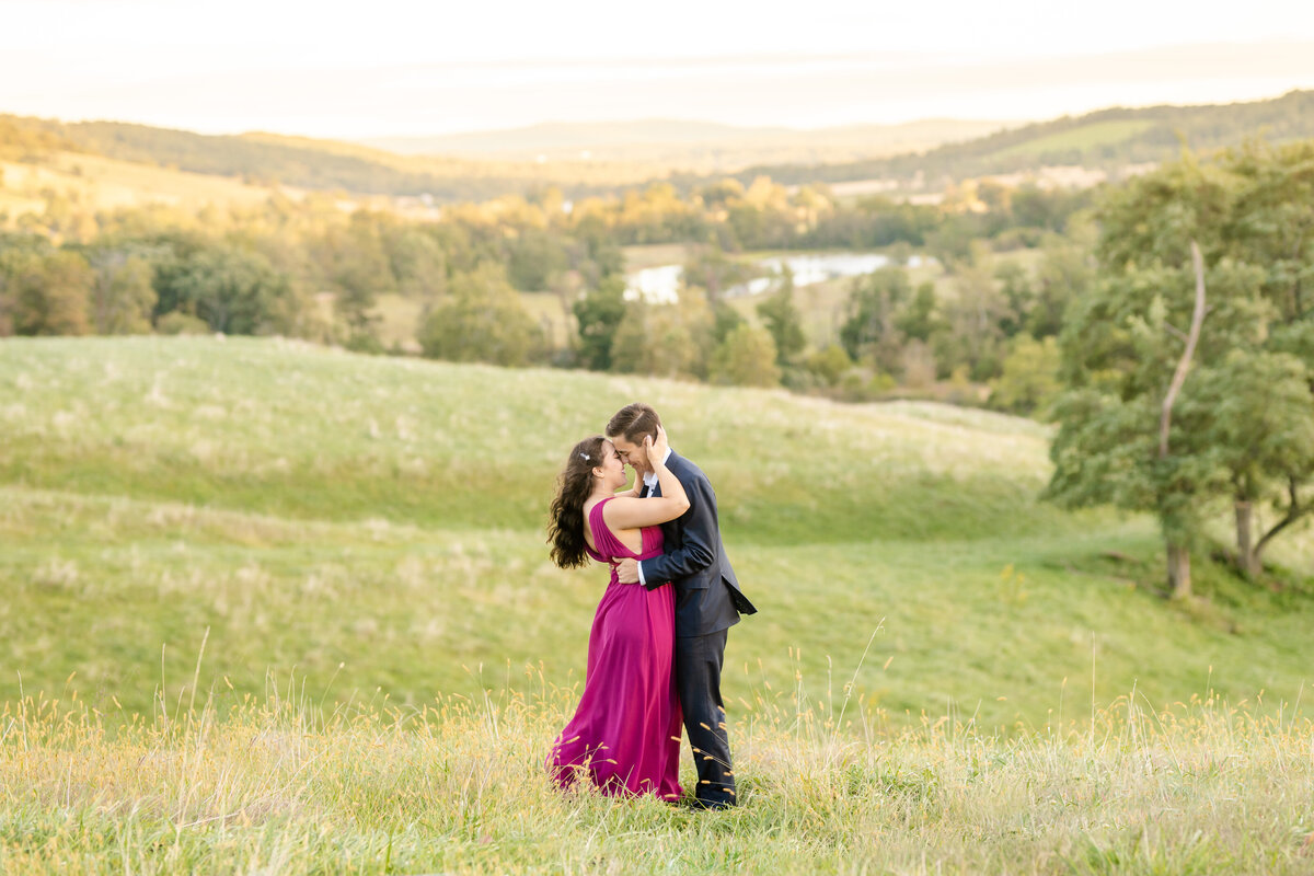 sky-meadows-state-park-engagement-122