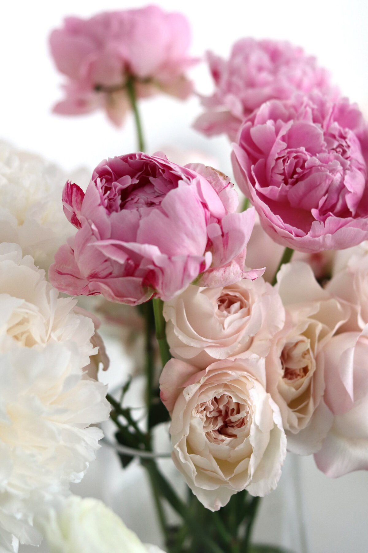 violet-arden-floral-pink-peonies-wedding