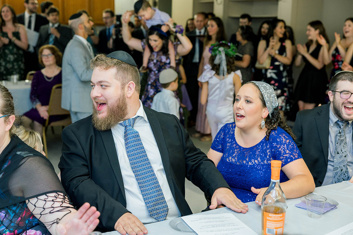 Eliana-Melmed-Photography-Chicago-LosAngeles-Jewish-WeddingPhotography-ElianaSklar-Tisch-00090