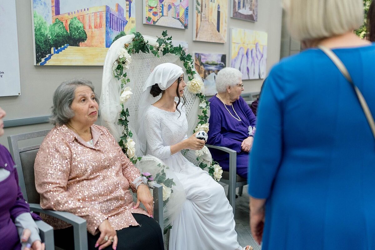 Eliana-Melmed-Photography-Chicago-LosAngeles-Jewish-WeddingPhotographer-CarmiKalman-KabbalatPanim-00090