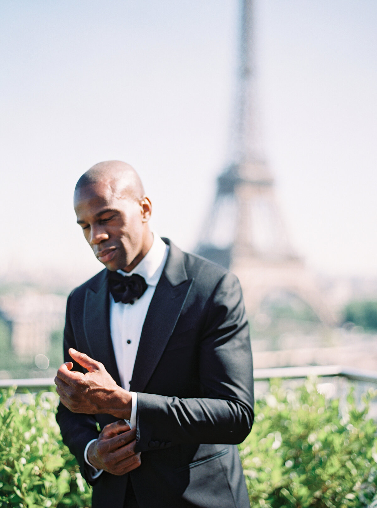 Eiffel Tower Paris Wedding Photographer- Janna Brown