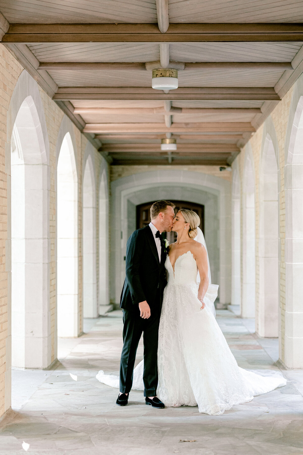 Katelyn & Kyle's Wedding at the Adolphus Hotel | Dallas Wedding Photographer | Sami Kathryn Photography-218