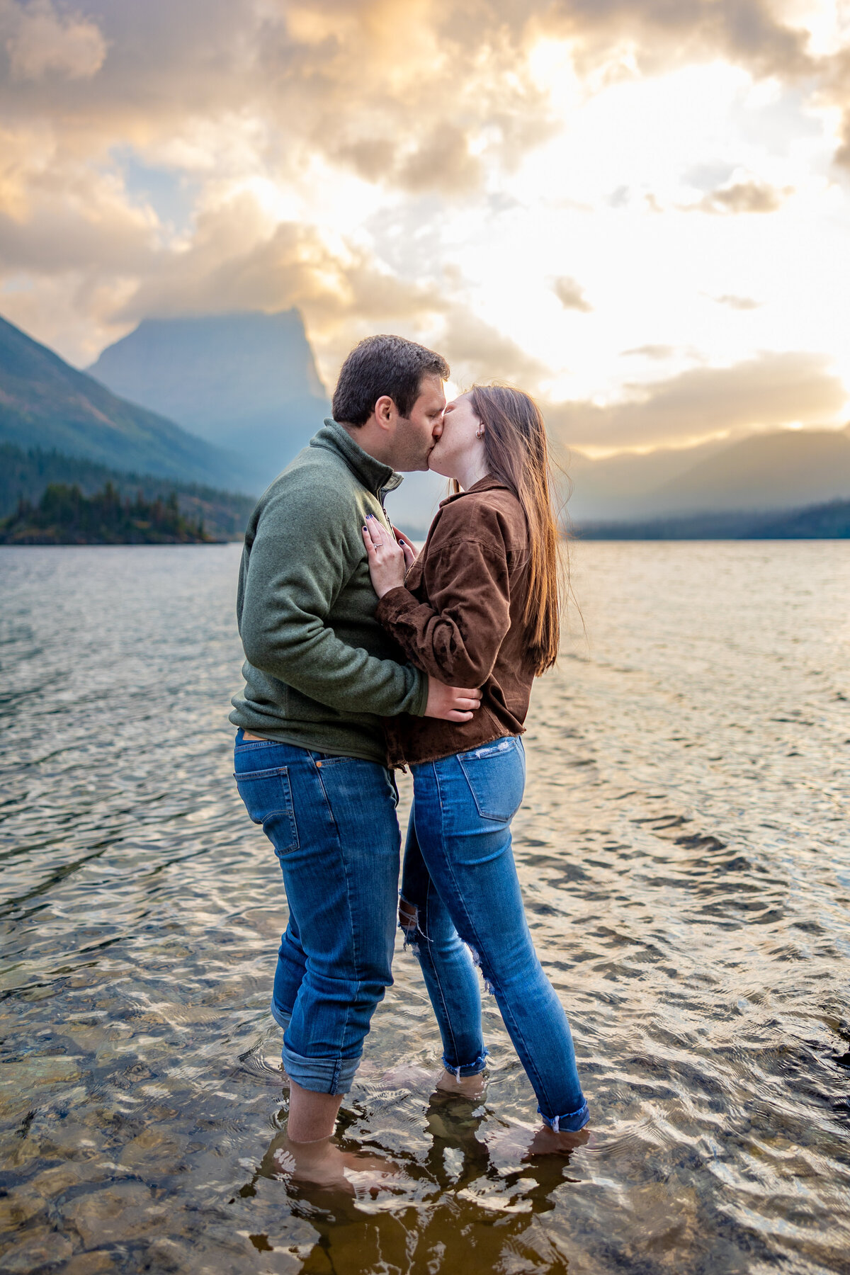 Glacier National Park Photographer - Engagement session (21)